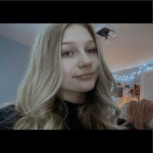 Meet your Posher, Mikayla